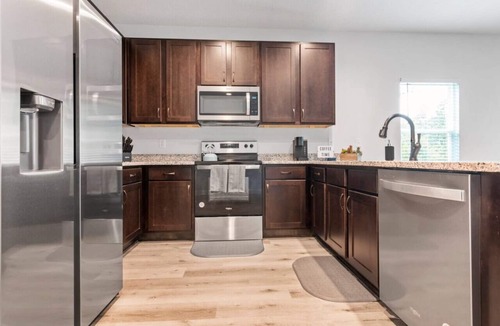 Navarre Villa | Splash, Paddle & Play - Getaway w/fun amenities only 5 miles to the Beach