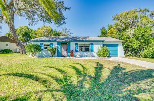 Spring Hill House | Spring Hill Home - 3 Mi to Weeki Wachee Springs!