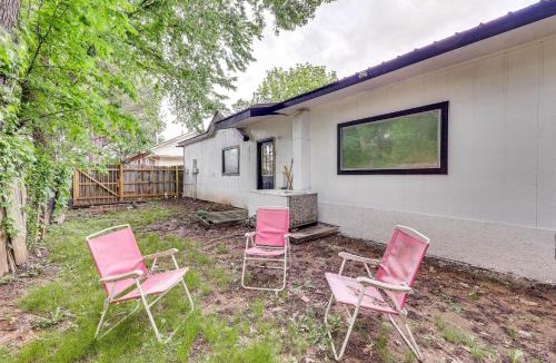 Springdale House | Springdale Vacation Rental ~ 9 Mi to Fayetteville!