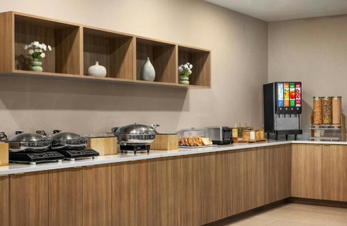 Tampa Hotel | SpringHill Suites by Marriott - Tampa Brandon