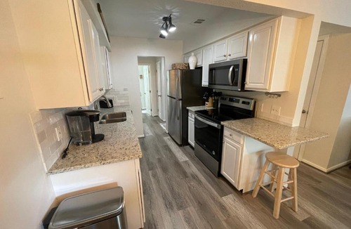 St. Augustine Beach Apartment | St Augustine Beach Condo 3/5 Min Walk Beach/Cafes