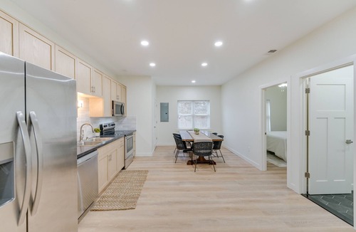 St. Clair Apartment | St Clair Apartment - Walk to River & Boardwalk!