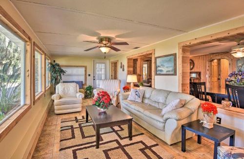 Crescent City House | St Johns River Canal Home w/Grill!