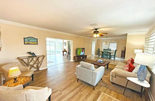 Vina Del Mar Island House | St Pete Beach Vina Del Mar Waterfront Dock Boat Slip 3-2