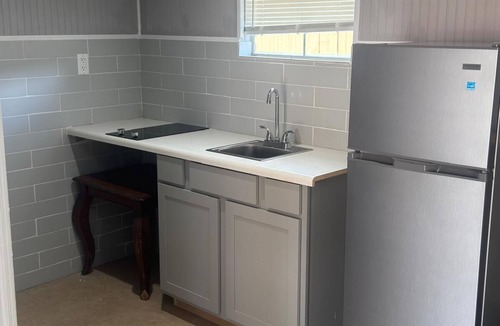 Seffner Community Alliance Hotel | Star Motel
