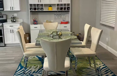 South Daytona House | Starfish Kisses, beautiful pool home, 8 min from beach, 12 min to speed way.