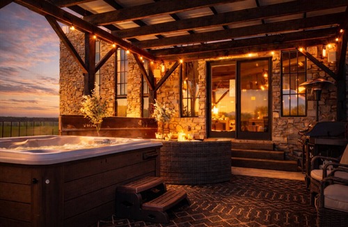 Cleveland House | Stay in a Real Castle on a Vineyard