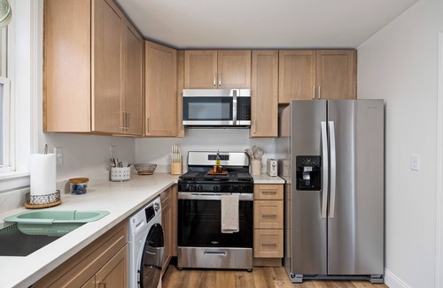 Peoria Heights House | Stay & Play in The Heights!