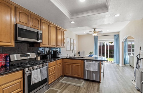 Ardenwood House | Stay&Play@SiliconValley: 5 DLX BEDS+pool/pingpong+gym+arcade