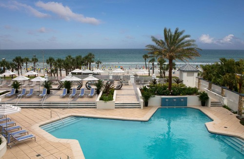 Brush - Stewarts Apartment | Stay Right on the Beach! Two Modern Units! 2 Pools and Spa Center, Parking!