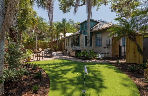 Lincolnville House | “Steeped in History” Exquisite 1919 Craftsman