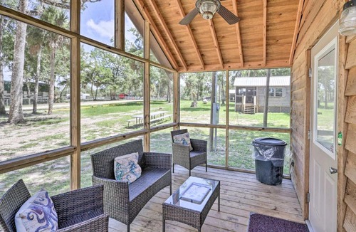 Steinhatchee House | Steinhatche Cottage Unit 13 with Private Porch