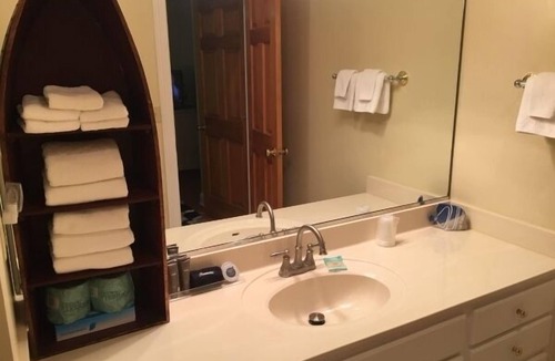 Steinhatchee Resort | Steinhatchee Landing Resort - Jasmine B Cottage 29 *Third Night Free*