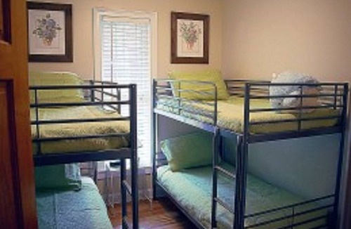 Steinhatchee Resort | Steinhatchee Landing Resort - Jasmine B Cottage 29 *Third Night Free*