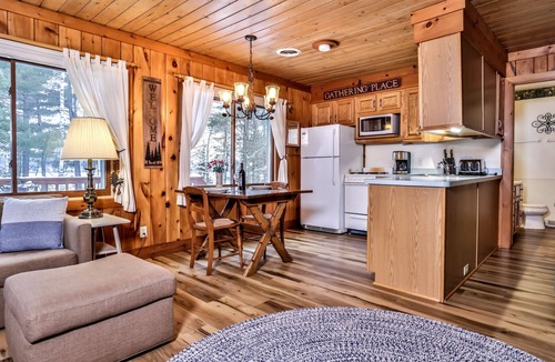Eagle River Cabin | Stepaway Vacation Rentals - Cooper's Cabin