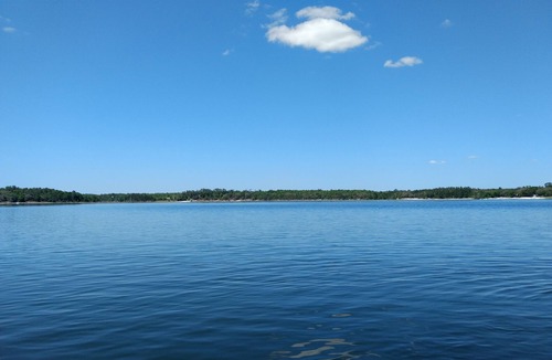 Putnam Hall Apartment | Steps 2 Paradise, Crystal Lake, close to Starke and Keystone Hgts.