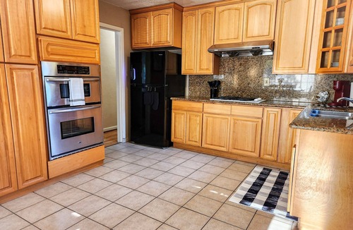 The Villas House | Steps from Santana Row Stylish 3BR Escape
