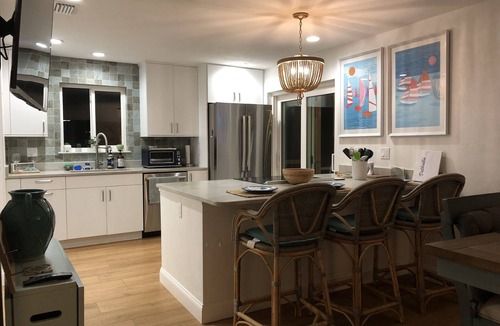 Oakview Heights House | Steps From the Beach With Saltwater Heated Pool