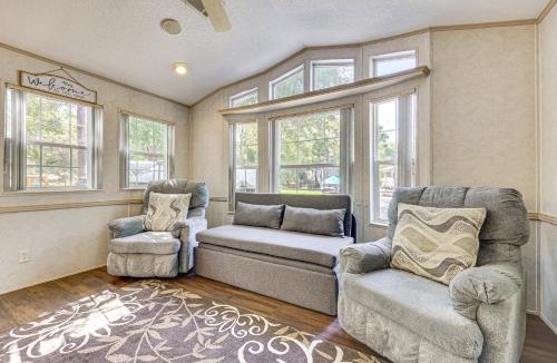 Salt Springs House | Steps to Lake Kerr: Home w/Pool & Hot Tub Access!