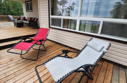 Jocelyn Cottage | Sterling Bay Getaway 3BRD+ Bunkie