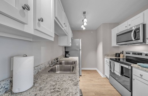 New Albany Apartment | Stonecrest 716, 2Bd Apt I Free Parking I Pool