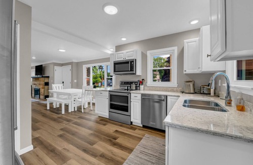 Port Austin House | StoneHaven on Lake Street — Port Austin
