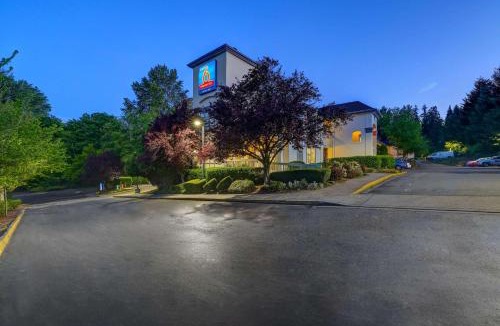 Mountlake Terrace Hotel | Studio 6-Mountlake Terrace, WA - Seattle
