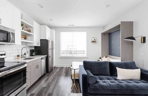 Market East District Apartment | Studio Apt in the Center of Downtown by Cozysuites