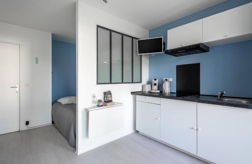Courseulles-sur-Mer Apartment | Studio avec loggia - à 200m de la plage - Parking