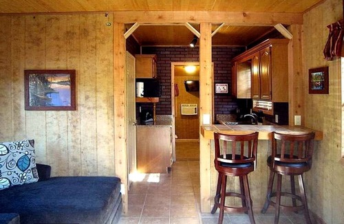 Inverness Cabin | Studio Cabin Great for Couples in Inverness, Florida