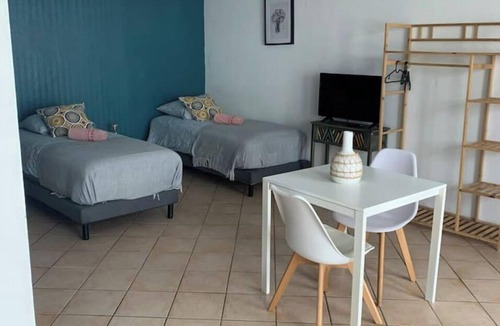 Bellevue Apartment | Studio Molène - Proche Commerces et Transports