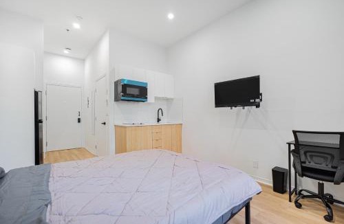 Mercier-Hochelaga-Maisonneuve Apartment | Studio tout équipe pour 2- Location par semaine- Parking gratuit