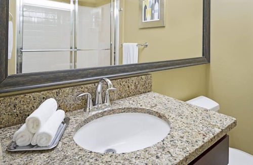 Daytona Beach Hotel | Studio Unit | Kitchenette | Tiki Bar | Outdoor Pool Access | Free Parking