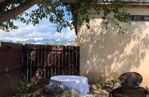 Las Cruces House | Studio w/queen bed, pets ok, 3 min to Farmer's mkt