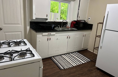 Weatherford Apartment | Studio with kitchenette