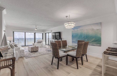 New Smyrna Beach Condo | Stunning 2-bedroom Direct Oceanfront Condo in beautiful New Smyrna Beach