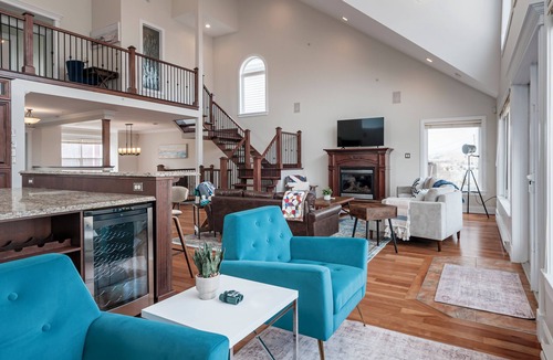 Quidi Vidi House | Stunning 3BR Executive Home with Scenic Views