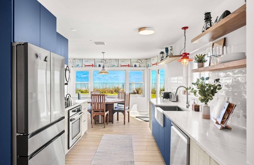 Melbourne Beach House | Stunning Luxury House On The Beach. Oceanfront Pool And Views 🌊