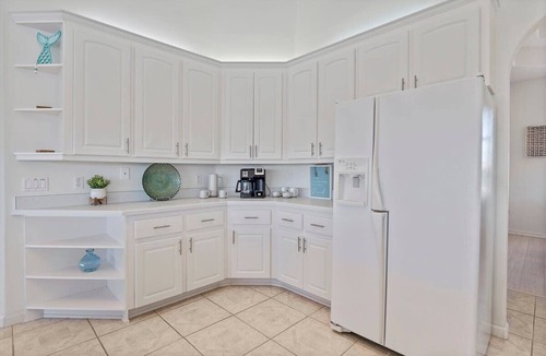 Palm Harbor House | Stunning Saltwater Canal Home with Infinity Pool