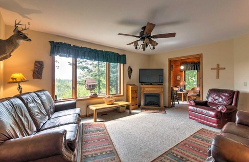 Steuben House | Stutts Creek Retreat - Quaint Cabin with Fire Pit!
