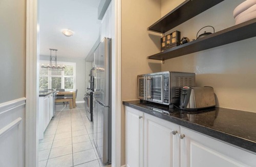 Churchill Meadows House | Stylish 4BR Oasis | Peaceful Mississauga Location