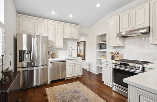 West Riverside House | Stylish & Private Uptown NOLA Home & yard.