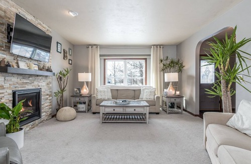 Appleton House | Summer calendar nearly full! Schedule your group’s getaway soon!