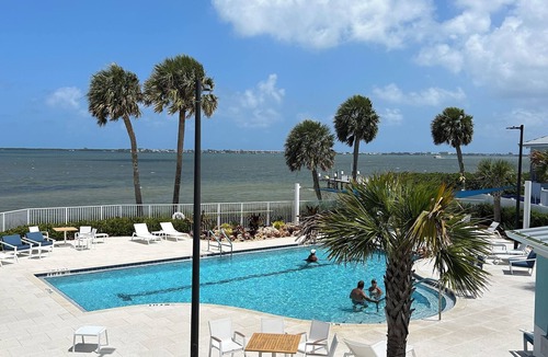 Jensen Beach House | Sunrise & River Views Fishing Access Gym Pool