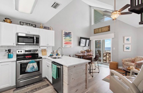 Orange Beach Condo | Sunsets Forever with Beautiful Ocean Views
