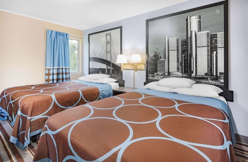 Marysville Hotel | Super 8 by Wyndham Marysville/Port Huron Area