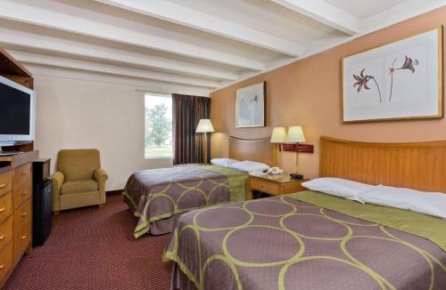 Melbourne Hotel | Super 8 by Wyndham Melbourne
