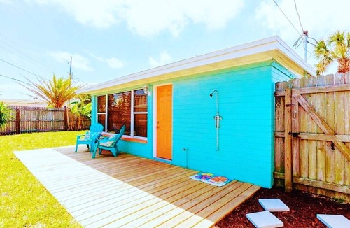 Aquarius Oceanfront House | Super Cute Beach Home *Recommended* Casa Azalea