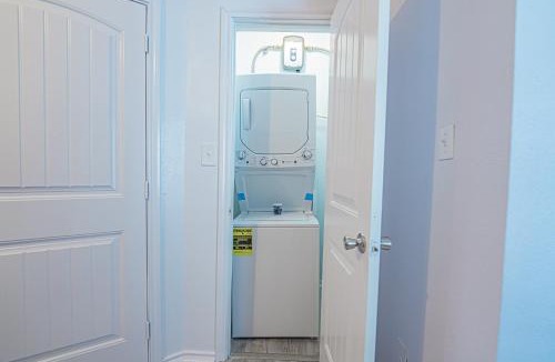 Greater East End Apartment | SuperValue Suite #6 @ East End Revitalized