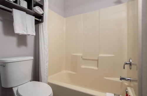 Burnside Hotel | Surestay Plus By Best Western St. James Donaldsonville